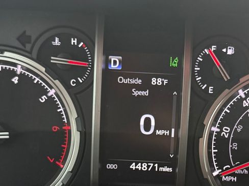 Used 2023 Toyota 4Runner TRD Pro AWD/4WD image 18