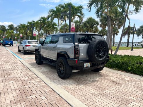 Used 2024 GMC Hummer EV 2X image 2