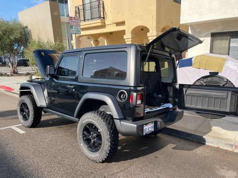 Used 2020 Jeep Wrangler Sport image 7