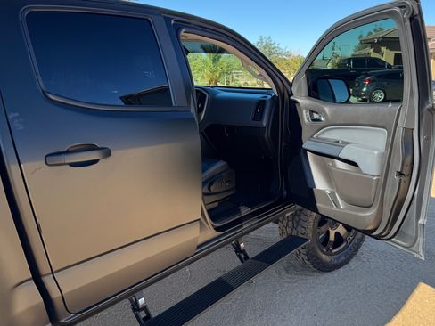 Used 2016 Chevrolet Colorado Z71 image 9