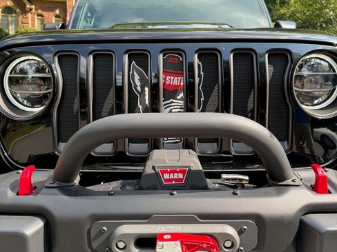Used 2018 Jeep Wrangler Unlimited Rubicon AWD/4WD image 12
