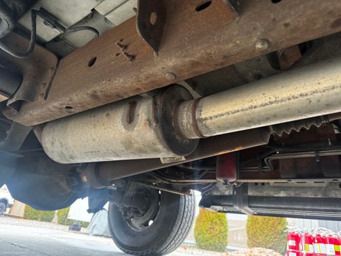 Used 2001 Ford Excursion XLT image 28