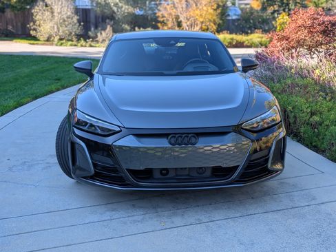 Used 2023 Audi RS e-tron GT w/ Carbon Performance Package image 17