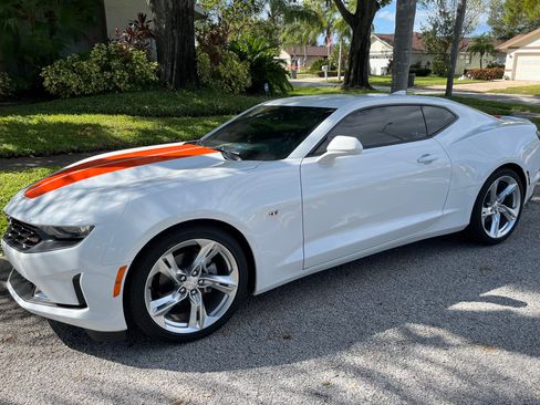 Used 2023 Chevrolet Camaro LT w/ RS Package image 4