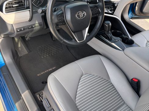Used 2018 Toyota Camry SE image 10