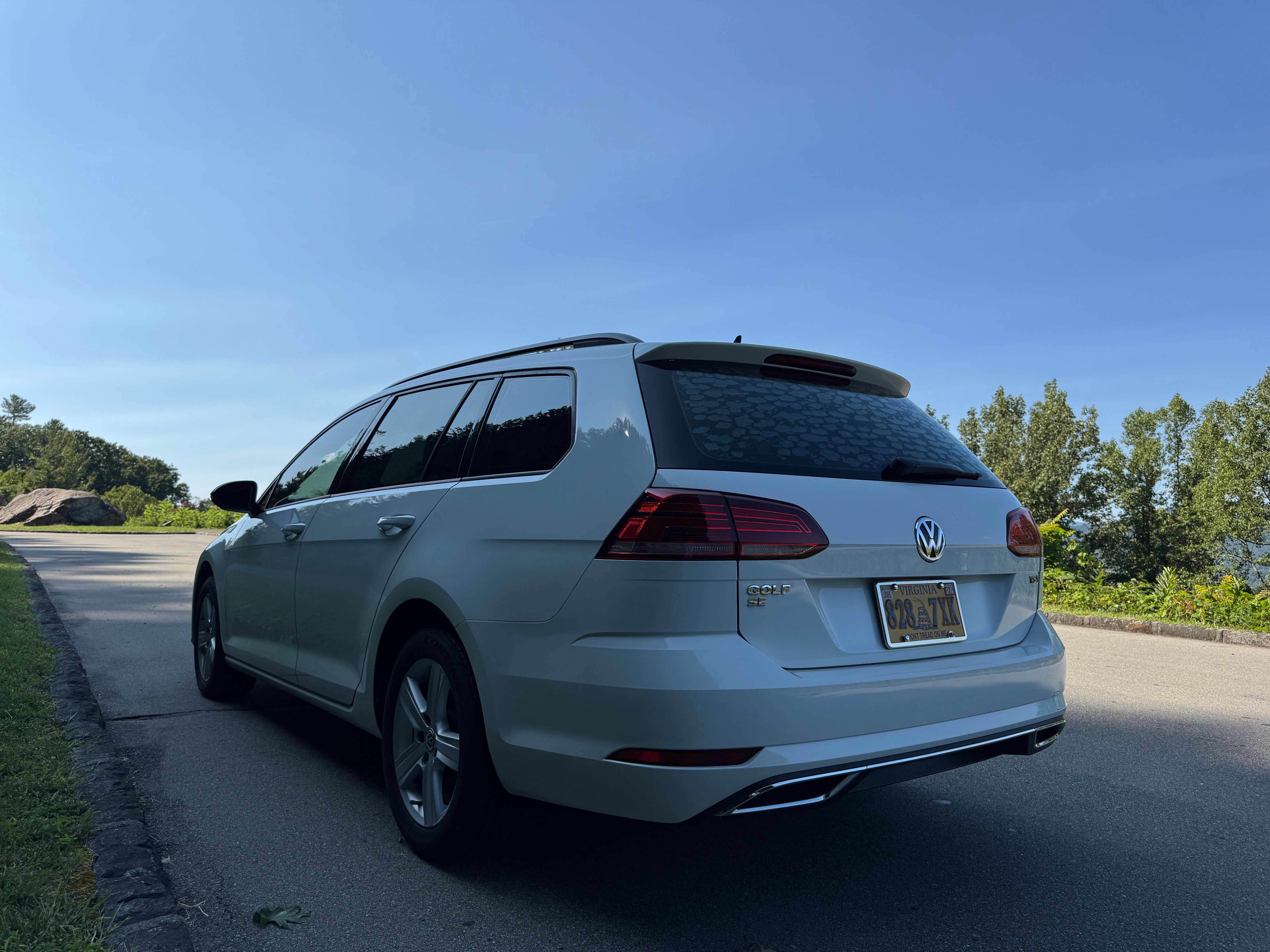 Used 2018 Volkswagen Golf SE FWD image 4