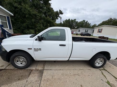 Used 2019 RAM 1500 Tradesman w/ Power & Remote Entry Group image 4