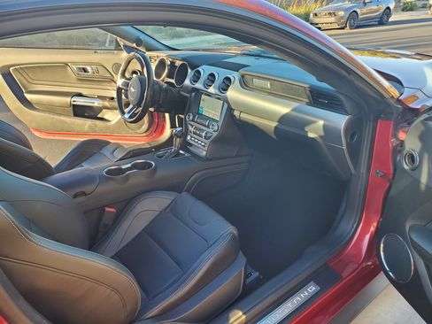 Used 2019 Ford Mustang Premium image 20
