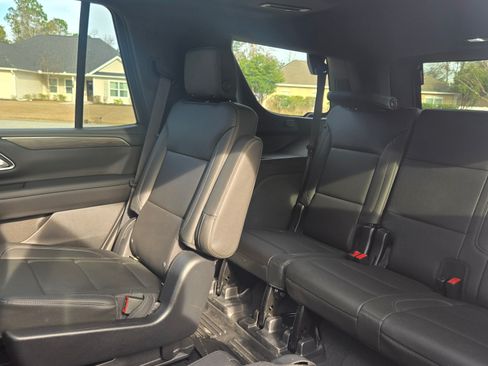 Used 2022 Chevrolet Tahoe Z71 w/ Z71 Off-Road Package image 14