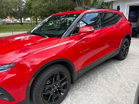 Used 2021 Chevrolet Blazer LT AWD/4WD image 9