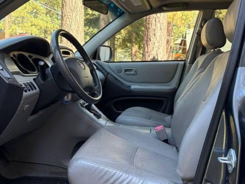 Used 2007 Toyota Highlander Sport AWD/4WD image 11