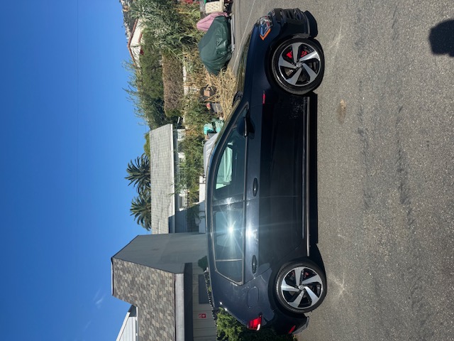 Used 2020 Volkswagen GTI SE FWD image 21