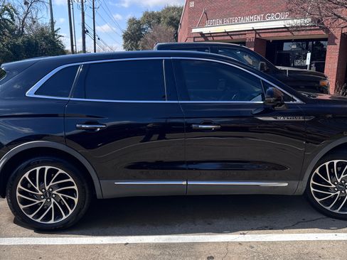 Used 2019 Lincoln Nautilus Reserve image 6