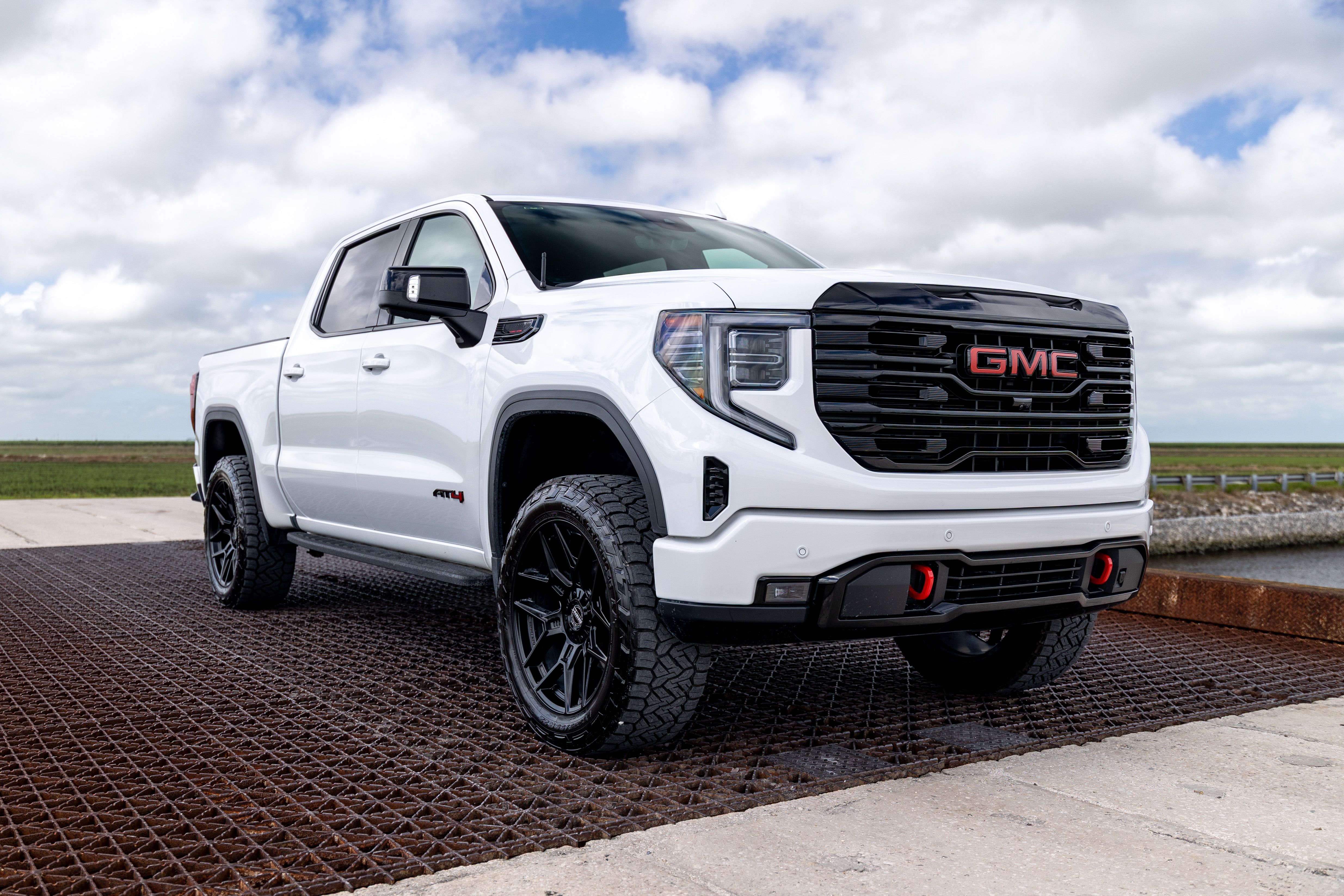 Used 2026 GMC Sierra 1500 AT4 w/ AT4 Premium Package AWD/4WD image 16
