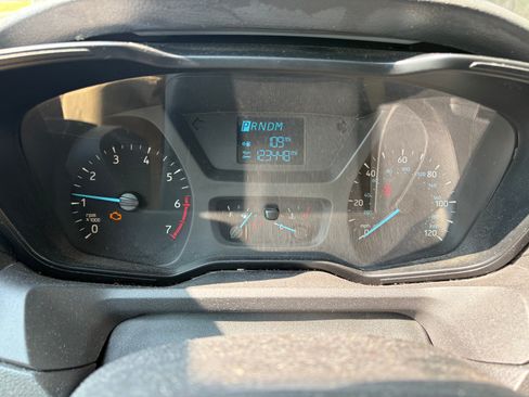 Used 2017 Ford Transit 350 XL RWD image 4