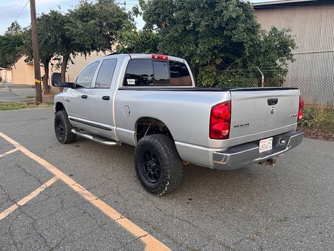 Used 2007 Dodge Ram 2500 Truck SLT w/ Quad Cab Big Horn Value Group image 6