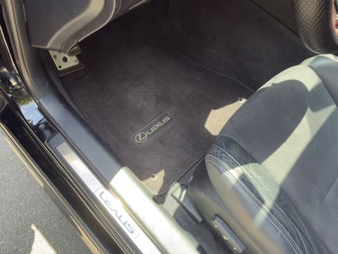 Used 2011 Lexus IS 350 w/ F-Sport Pkg RWD image 14