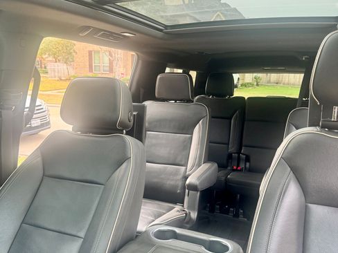 Used 2021 Chevrolet Suburban Premier w/ Texas Edition image 6