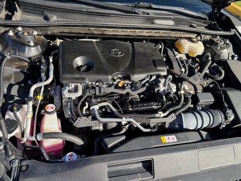 Used 2022 Toyota Camry SE w/ Audio Upgrade Package image 14