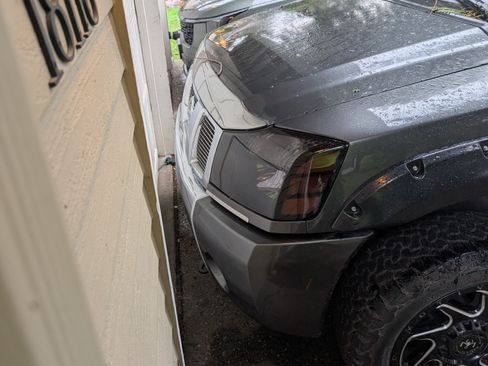 Used 2004 Nissan Titan LE w/ (NAV) Nissan Navigation Pkg image 15