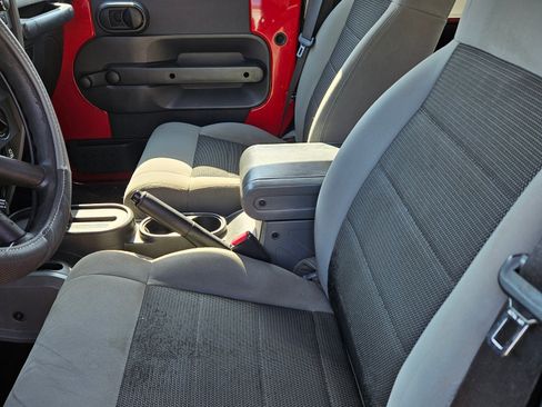 Used 2010 Jeep Wrangler Sport image 12