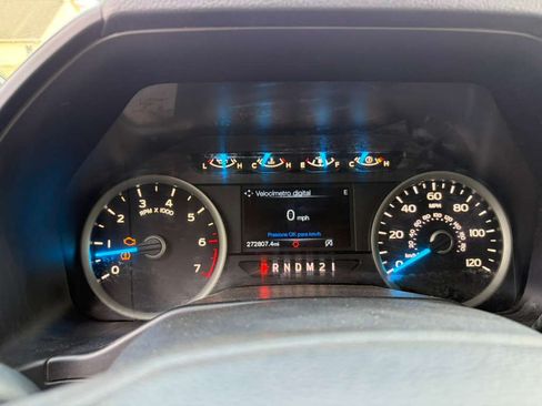Used 2017 Ford F150 XLT w/ Trailer Tow Package AWD/4WD image 6