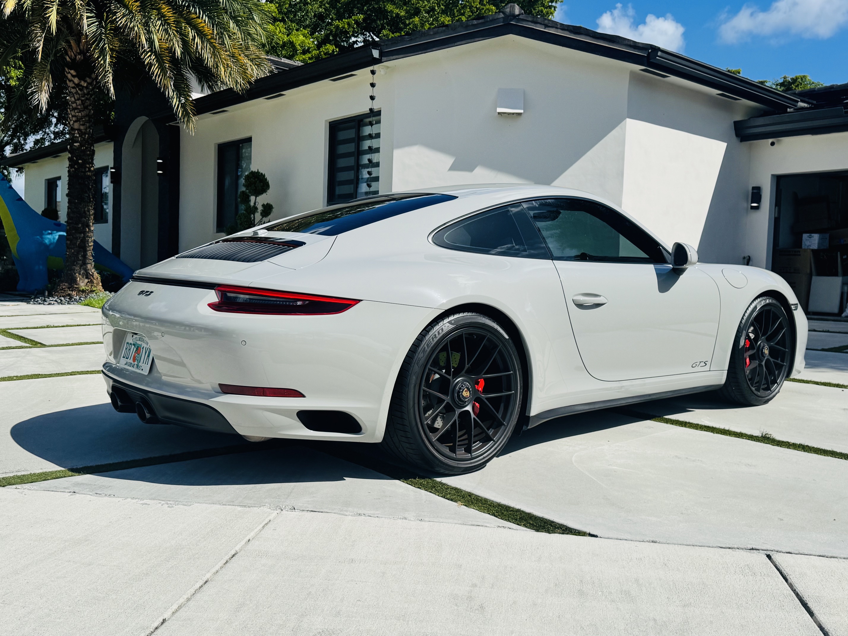 Used 2018 Porsche 911 GT3 RS image 9