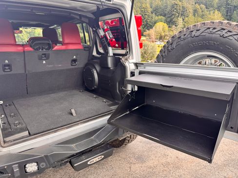 Used 2024 Jeep Wrangler Unlimited Rubicon 392 image 15