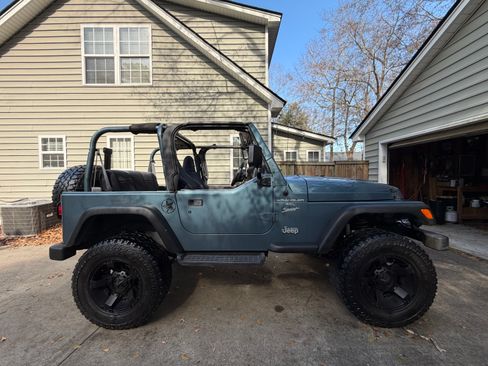 Used 1999 Jeep Wrangler Sport image 1