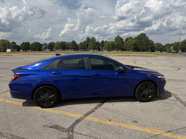 Used 2022 Hyundai Elantra Blue w/ Cargo Package FWD image 8