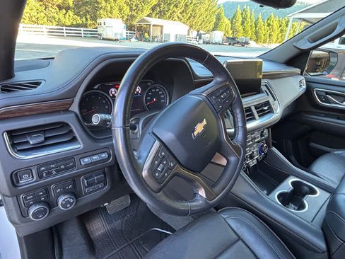 Used 2021 Chevrolet Suburban High Country AWD/4WD image 10