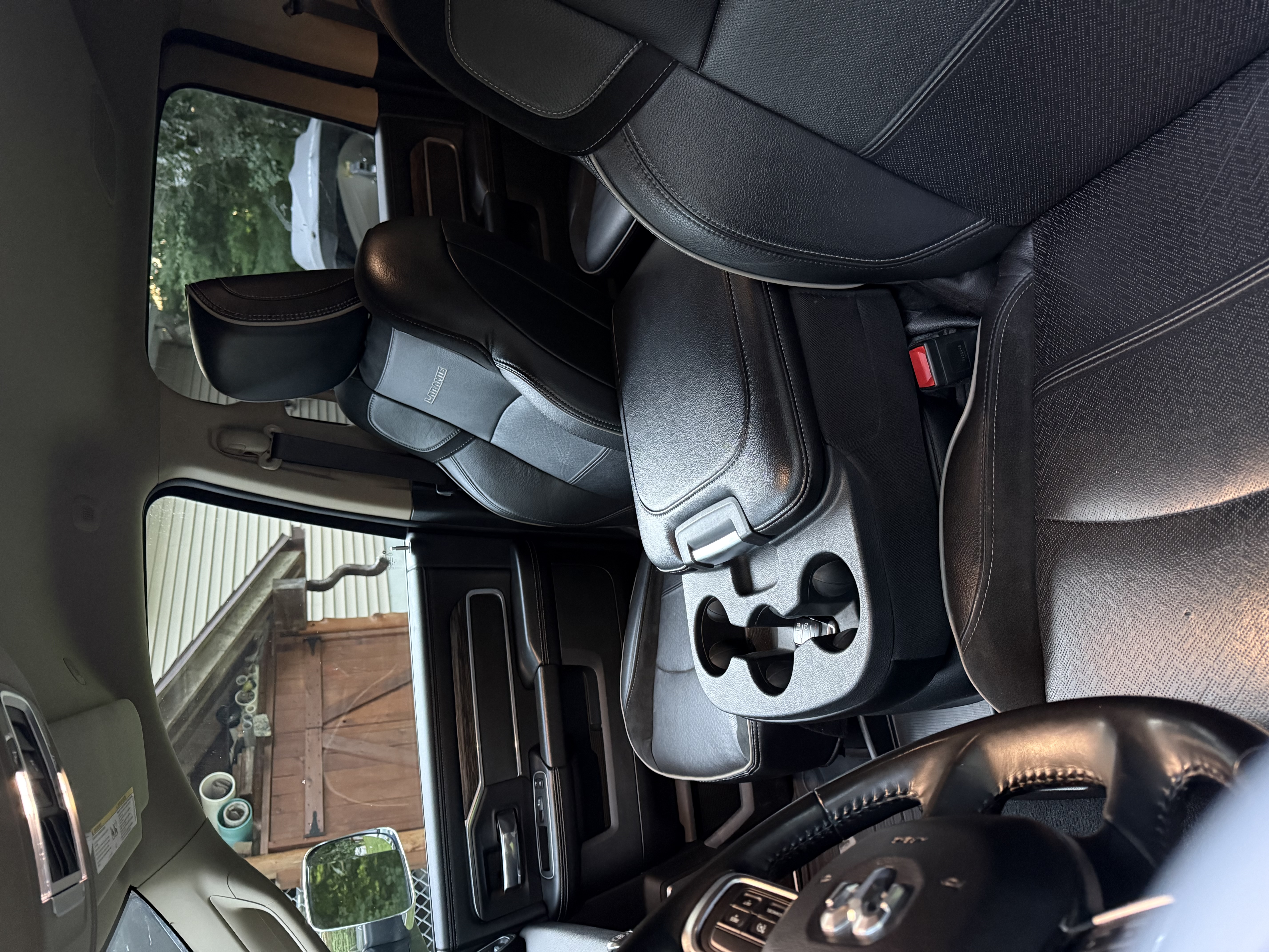 Used 2020 RAM 2500 Laramie AWD/4WD image 11