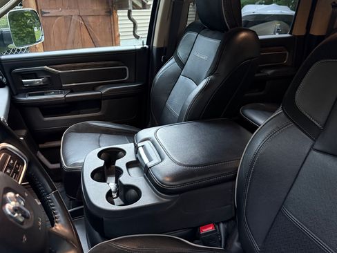 Used 2020 RAM 2500 Laramie AWD/4WD image 11
