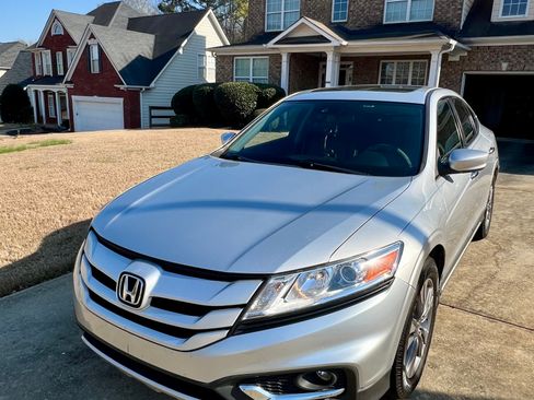 Used 2013 Honda Crosstour EX-L image 1