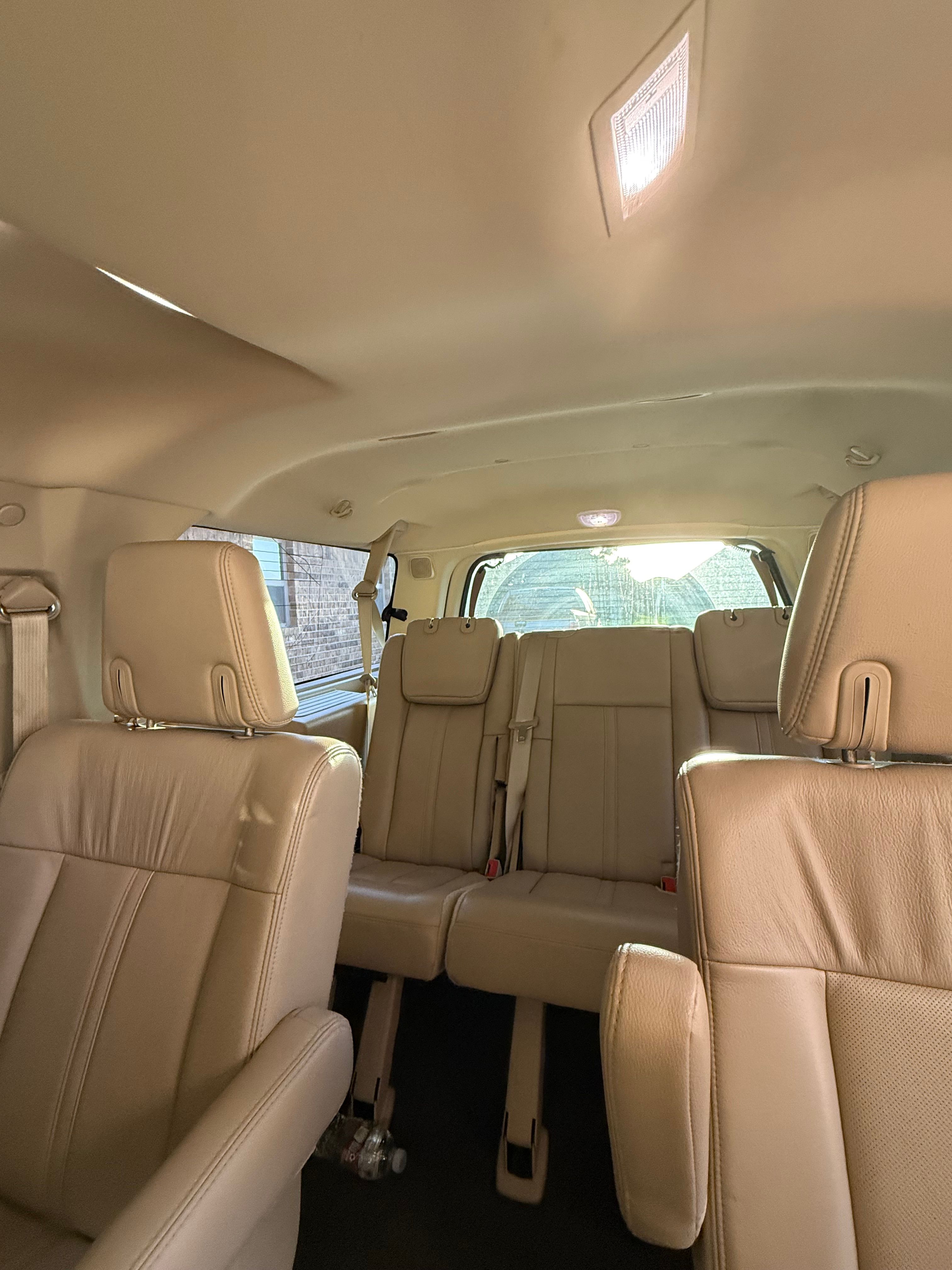 Used 2017 Lincoln Navigator L Reserve RWD image 11