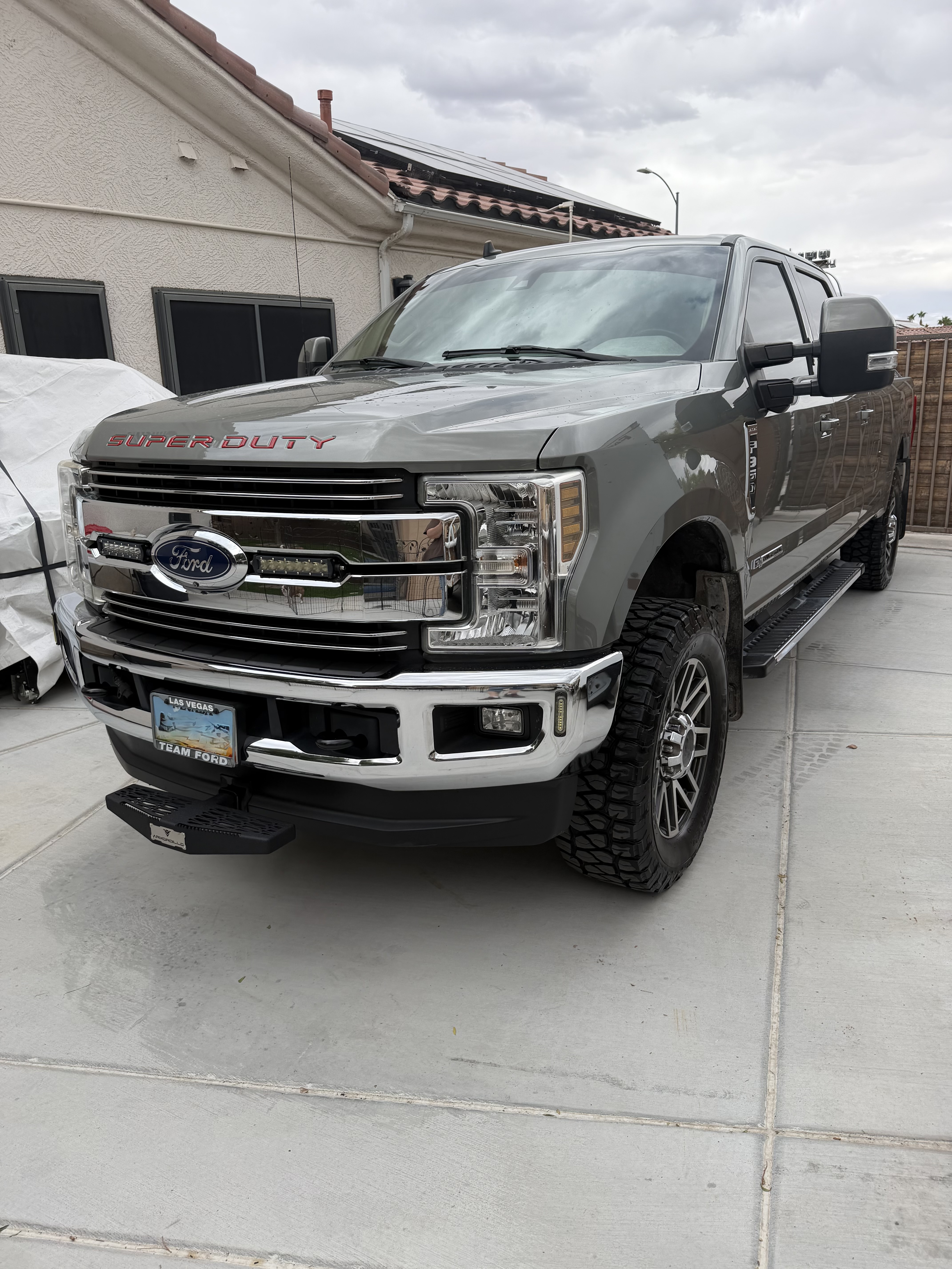 Used 2019 Ford F350 Lariat w/ Lariat Ultimate Package AWD/4WD image 1