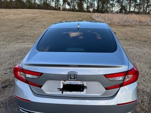 Used 2018 Honda Accord EX-L image 8