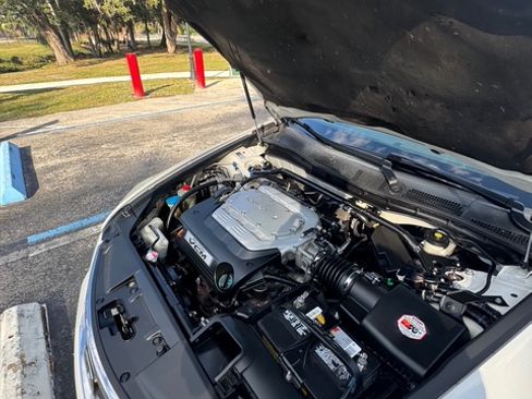 Used 2010 Honda Accord EX-L image 15
