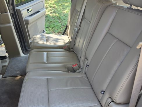 Used 2013 Ford Expedition Limited AWD/4WD image 9