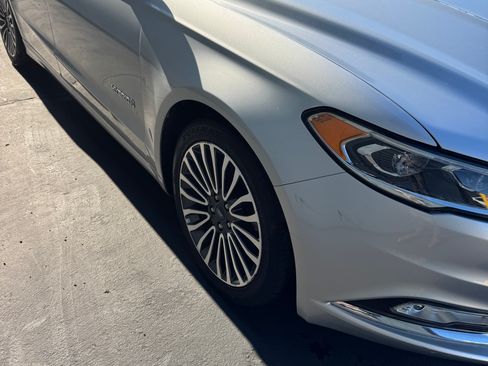 Used 2017 Ford Fusion Titanium image 4