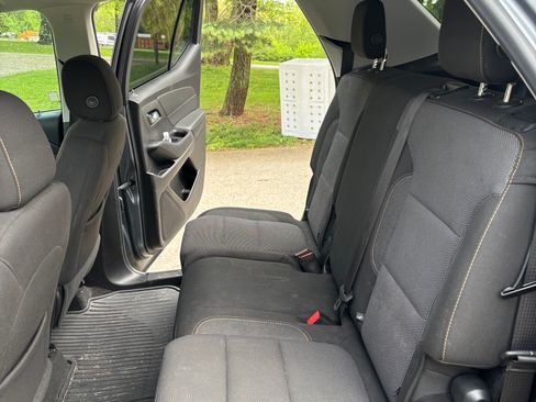 Used 2018 Chevrolet Traverse LS FWD image 13