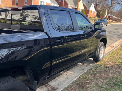 Used 2024 Chevrolet Silverado 1500 LT w/ Leather Package image 6