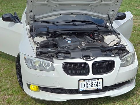 Used 2013 BMW 328i Convertible RWD image 10