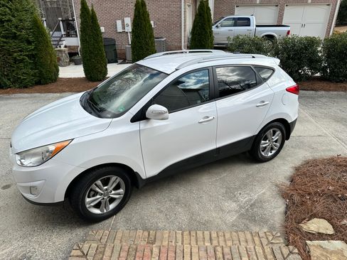 Used 2013 Hyundai Tucson GLS image 15