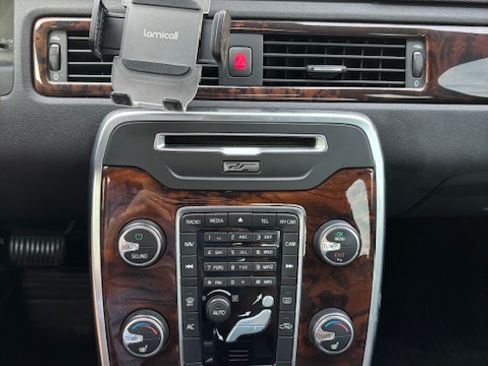 Used 2012 Volvo S80 3.2 image 17