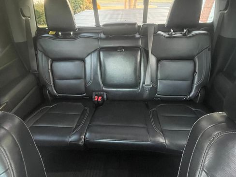 Used 2020 Chevrolet Silverado 1500 RST image 6