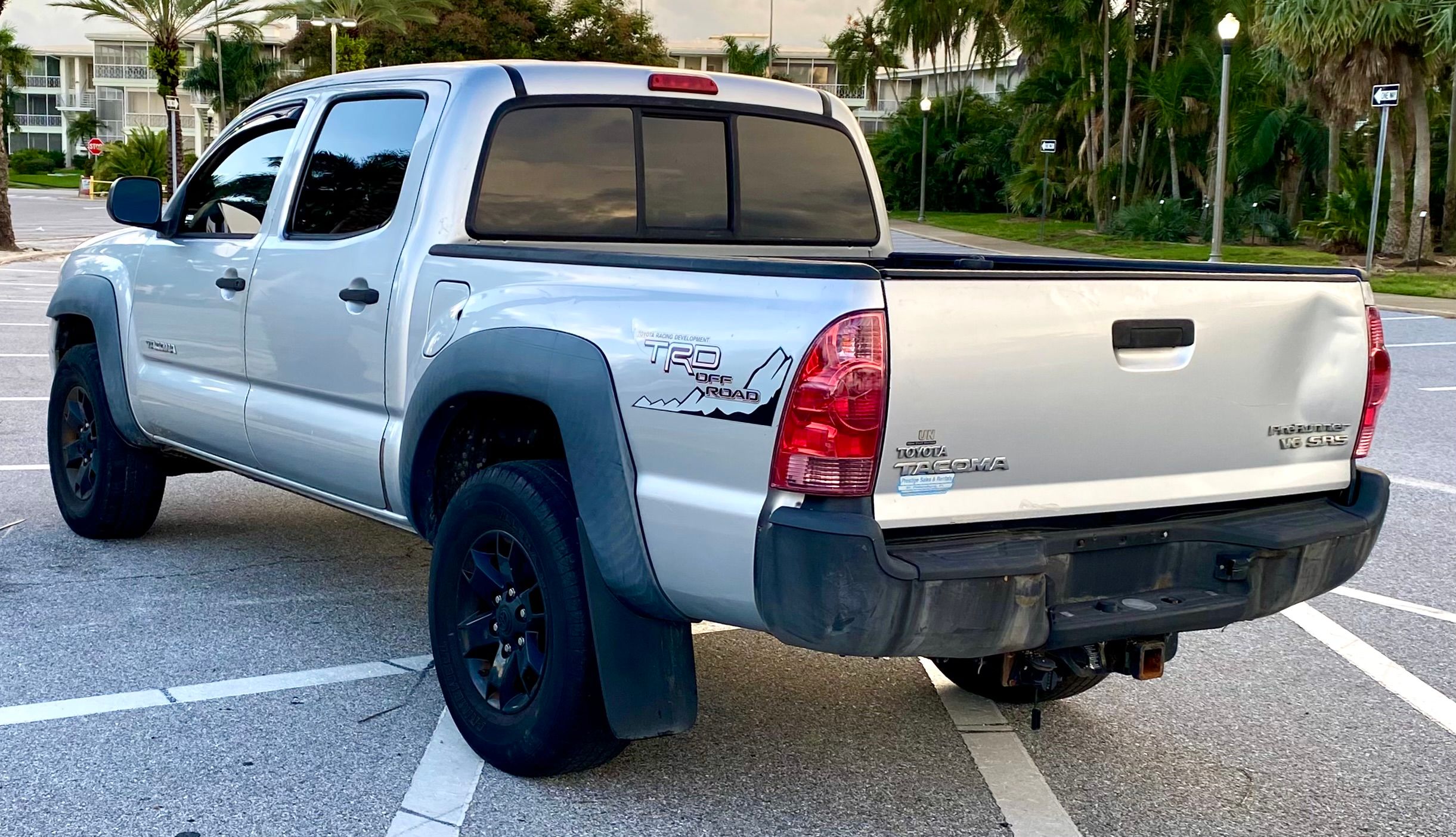 Used 2008 Toyota Tacoma PreRunner w/ TRD Off-Road Pkg #2 RWD image 9