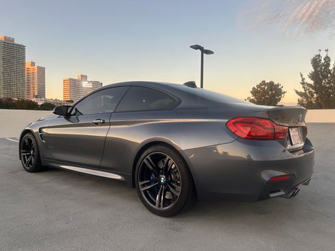Used 2018 BMW M4 Coupe image 9