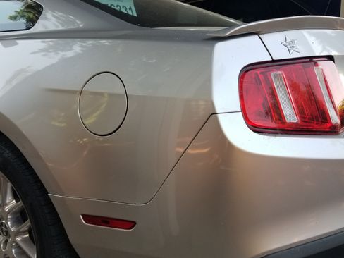 Used 2012 Ford Mustang Premium image 31