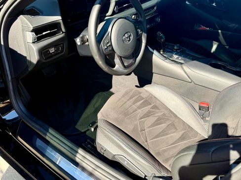 Used 2021 Toyota Supra image 14